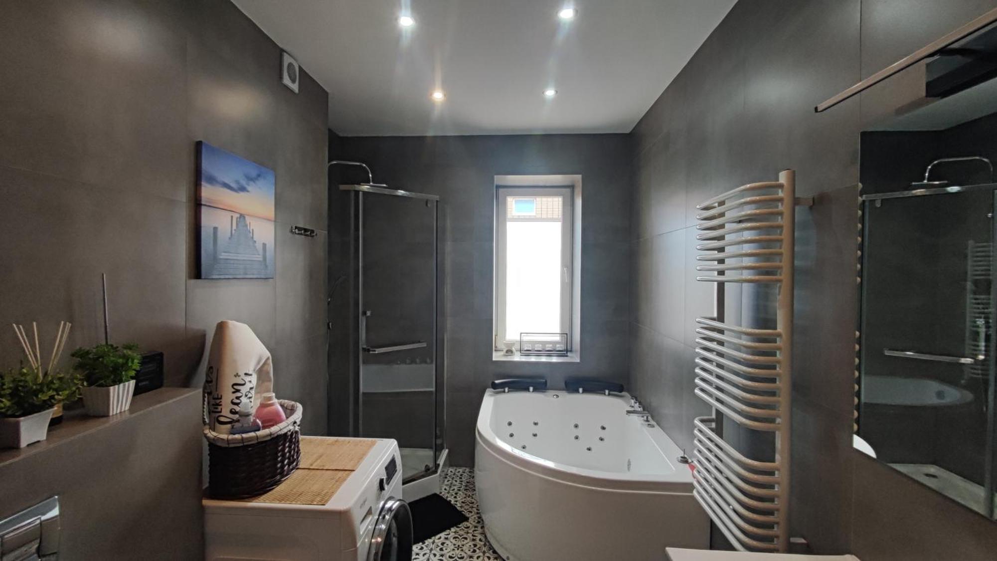 Apartament Z Jacuzzi Hel Exteriör bild