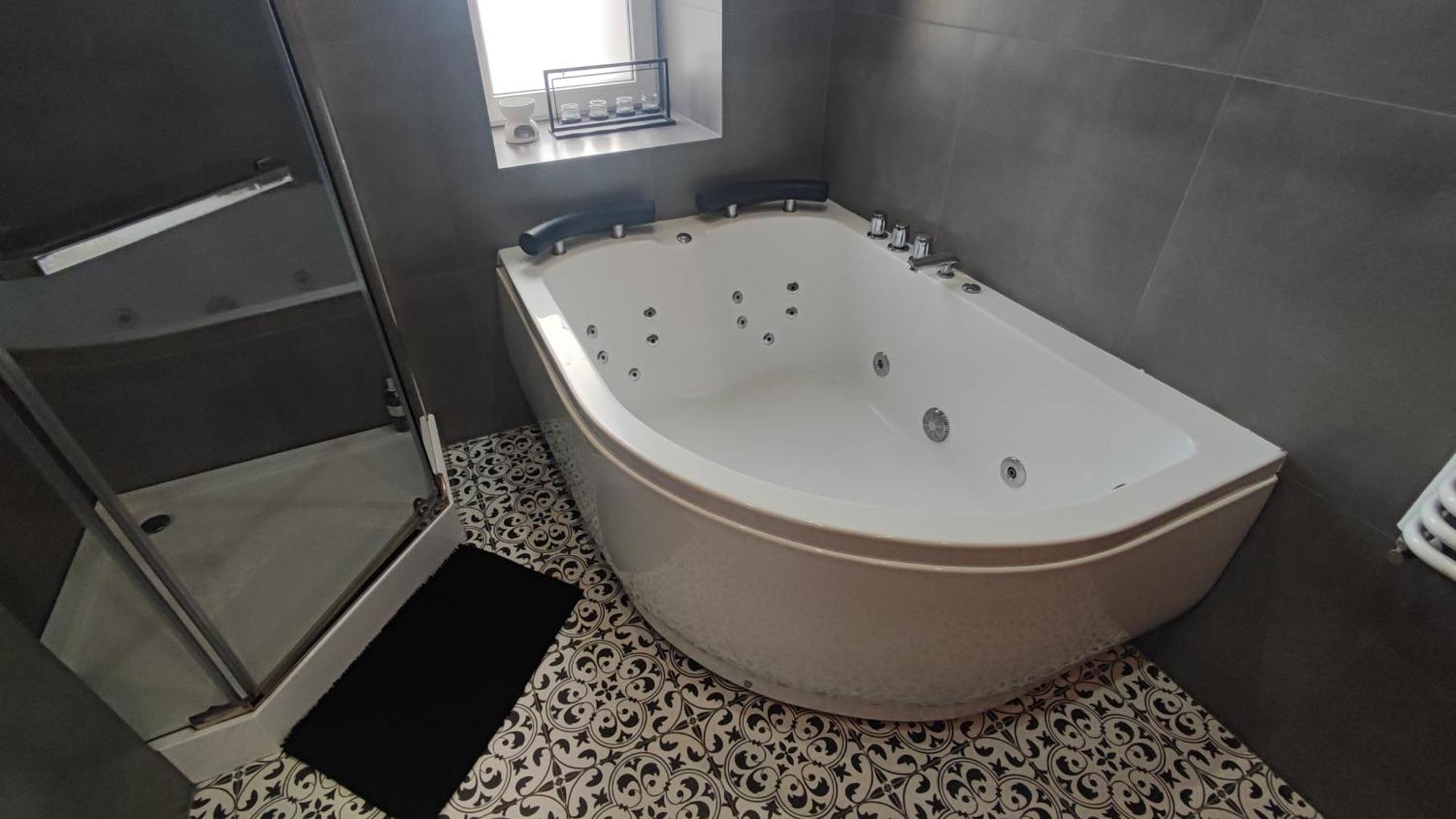 Apartament Z Jacuzzi Hel Exteriör bild